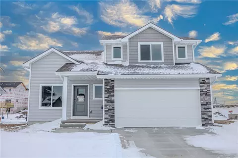 280 NW Horan Ct, Waukee, IA 50263