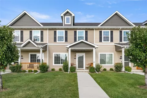 2312 Hazeltine Pl, Norwalk, IA 50211