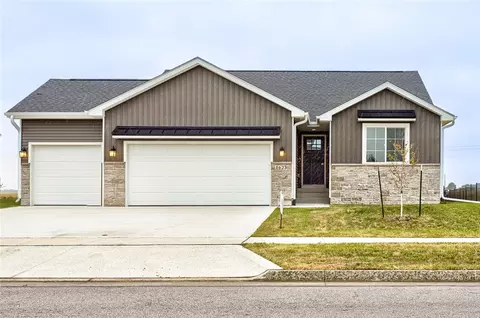 1623 Ledges Dr, Ames, IA 50010