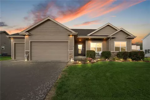 1639 Lakeview Dr, Pleasant Hill, IA 50327