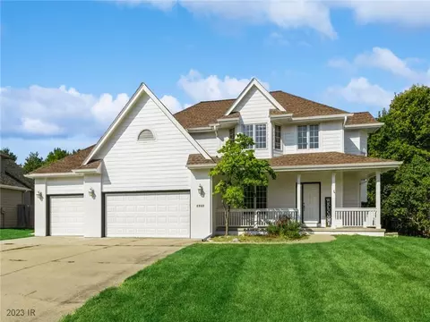 5949 Meadow Valley Ct, West Des Moines, IA 50266
