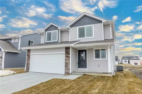 617 NE Meadow Landing Dr, Ankeny, IA 50021