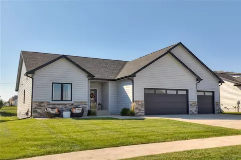 3012 Partlow St, Norwalk, IA 50211