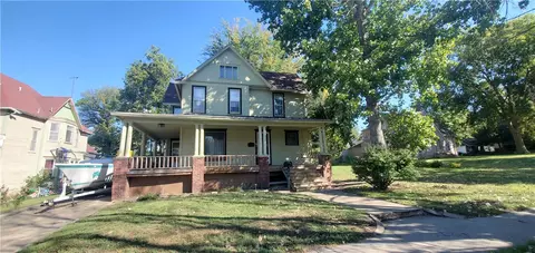 1816 Willis Ave, Perry, IA 50220