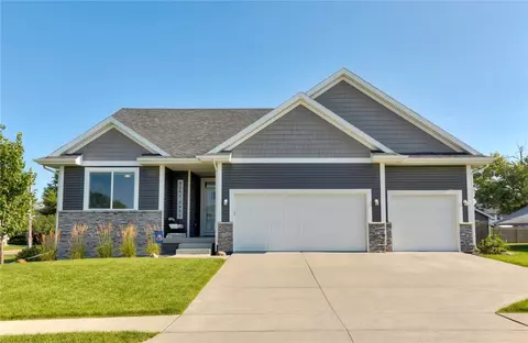 202 Park View Ln, Madrid, IA 50156