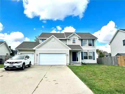 900 SE Willow Brook Dr, Waukee, IA 50263