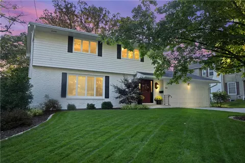 401 49th St, Des Moines, IA 50312