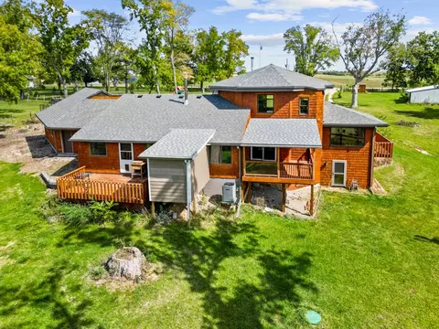 2764 D Ave, Garwin, IA 50632