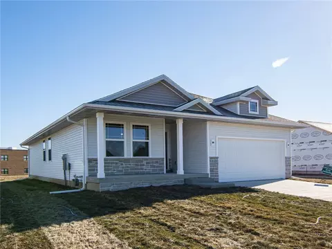 105 Foley St, Stuart, IA 50250