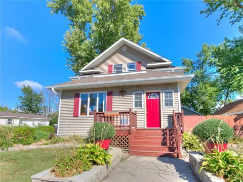 815 Main St, Mccallsburg, IA 50154