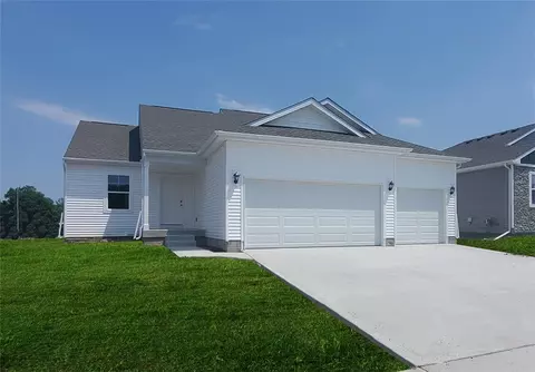810 Bel Aire Ct, Waukee, IA 50263