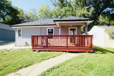 2612 SE 8th Ct, Des Moines, IA 50315