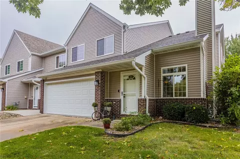 7425 Wistful Vista Dr #208, West Des Moines, IA 50266