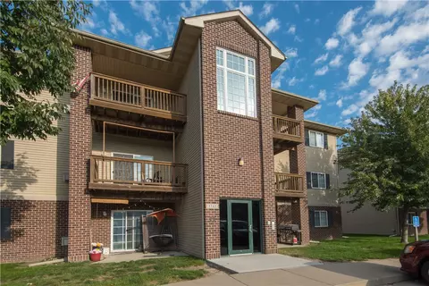 1345 SE 6th St #204, Grimes, IA 50111