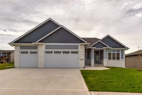 14502 Catalpa Dr, Urbandale, IA 50323