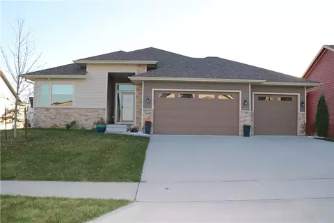 5007 NW 15th St, Ankeny, IA 50023