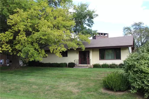507 N Harlan St, Stuart, IA 50250