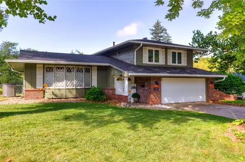 1166 22nd St, West Des Moines, IA 50265