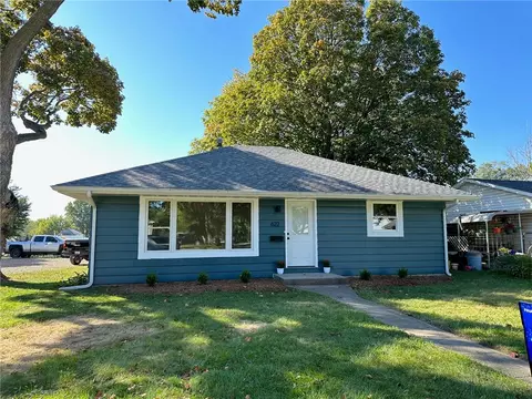622 W Fremont St W, Winterset, IA 50273