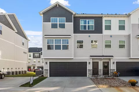 169 NE 24th Ln, Ankeny, IA 50021