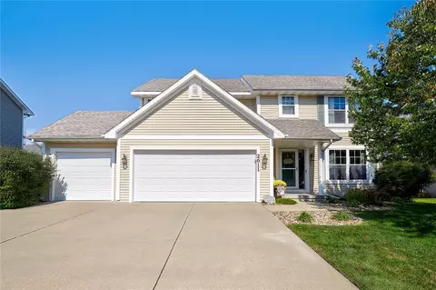 2611 11th St SW, Altoona, IA 50009