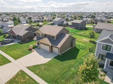1512 NW Boulder Ridge Ln, Ankeny, IA 50023