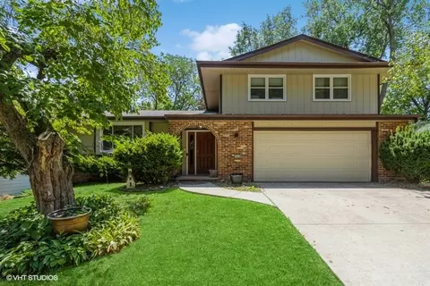 3420 Giles St, West Des Moines, IA 50265