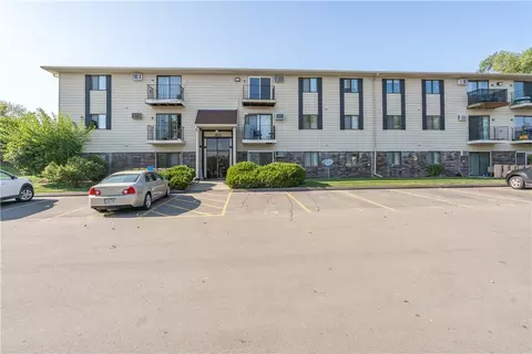 1831 Fuller Rd #16, West Des Moines, IA 50265