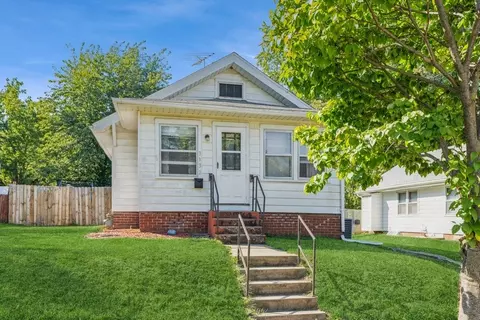 3932 8th St, Des Moines, IA 50313