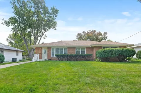 3824 Shawnee Ave, Des Moines, IA 50310