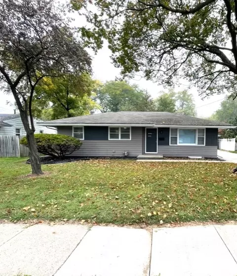 2813 Madison Ave, Des Moines, IA 50310