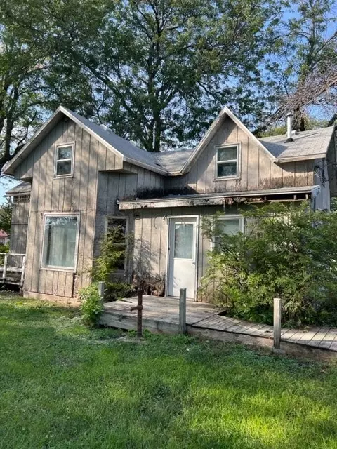 450 Adams St, Stanhope, IA 50246