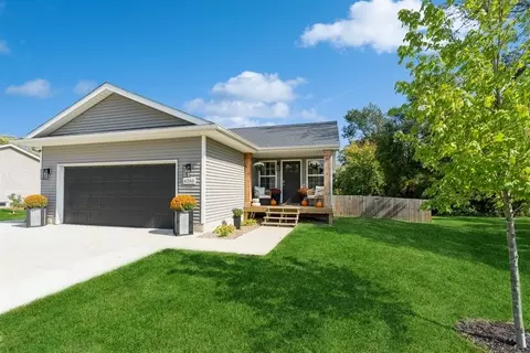 6255 SE 19th St, Des Moines, IA 50320