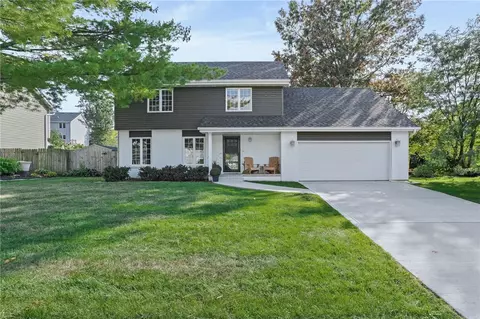 10550 Clark St, Clive, IA 50325