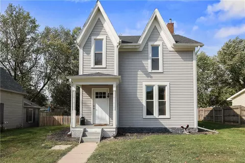 308 N Main St, Stuart, IA 50250