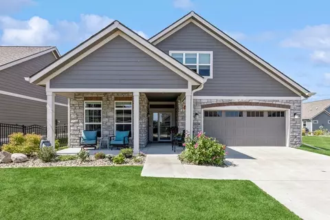 3526 NW 174th St, Clive, IA 50325