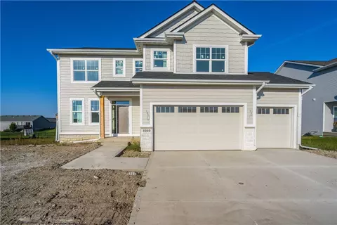 1010 NW Benjamin Dr, Ankeny, IA 50023