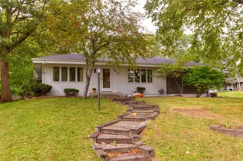 4600 SW 6th St, Des Moines, IA 50315