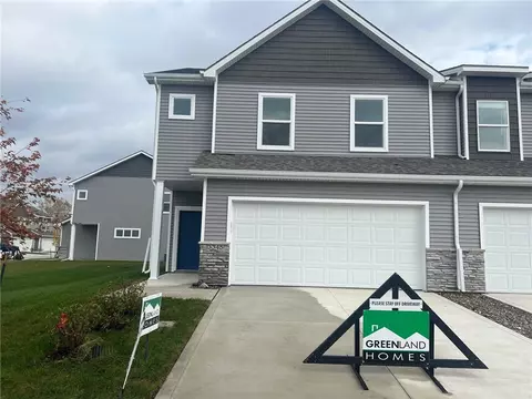 3345 NW Stratford Ln, Ankeny, IA 50023