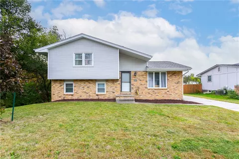 1001 NW State St, Ankeny, IA 50023