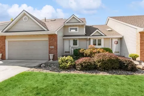 2822 NW North Creek Cir, Ankeny, IA 50023