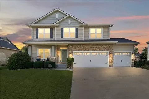 2035 Dorchester St, Norwalk, IA 50211