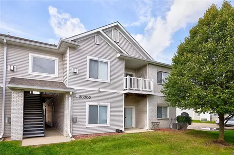 8601 Westown Pkwy #20204, West Des Moines, IA 50266