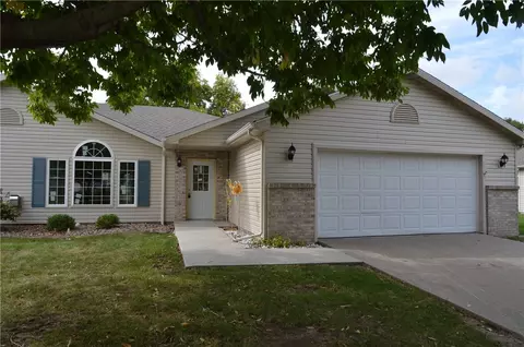 495 S 51st St #23, West Des Moines, IA 50265