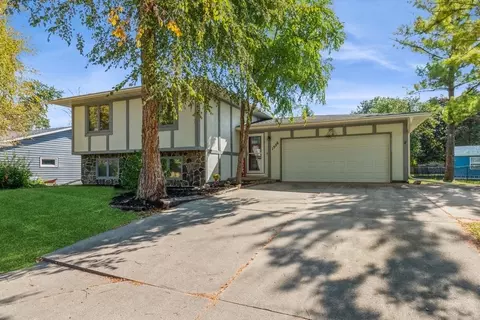 1526 Top O Hollow Rd, Ames, IA 50010