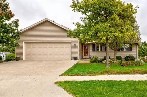 601 Arthur Dr, Roland, IA 50236