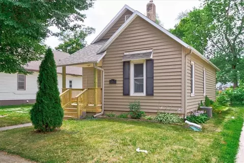 1362 York St, Des Moines, IA 50316