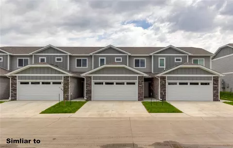 804 Greenwell Pl, Norwalk, IA 50211