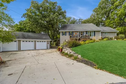 1930 NW 70th Pl, Ankeny, IA 50023