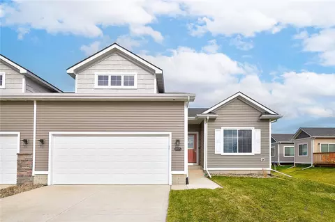 9025 Mockingbird Dr, West Des Moines, IA 50266
